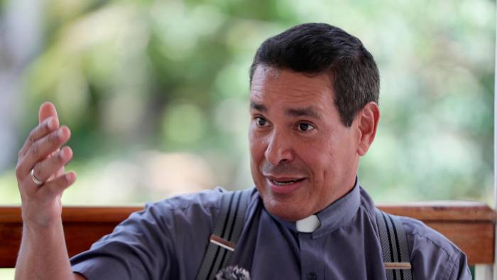 CIUDAD DE PANAMA 16-4-25. Entrevista al padre Adonaí Cortez. La Estrella de Panamá/Erick Marciscano